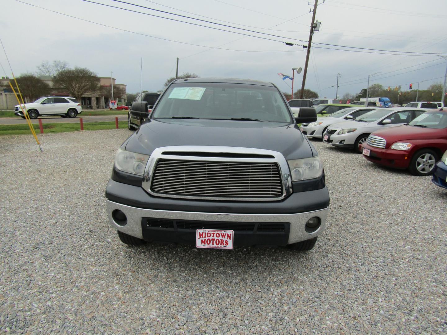 2010 Gray /Gray Toyota Tundra SR5 5.7L Double Cab 2WD (5TFRY5F11AX) with an 5.7L V8 DOHC 32V engine, Automatic transmission, located at 15016 S Hwy 231, Midland City, AL, 36350, (334) 983-3001, 31.306210, -85.495277 - Photo#1